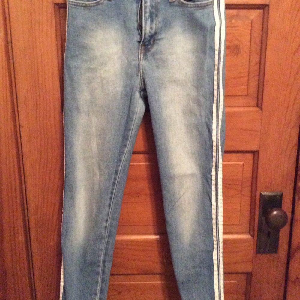 Akira blue jeans